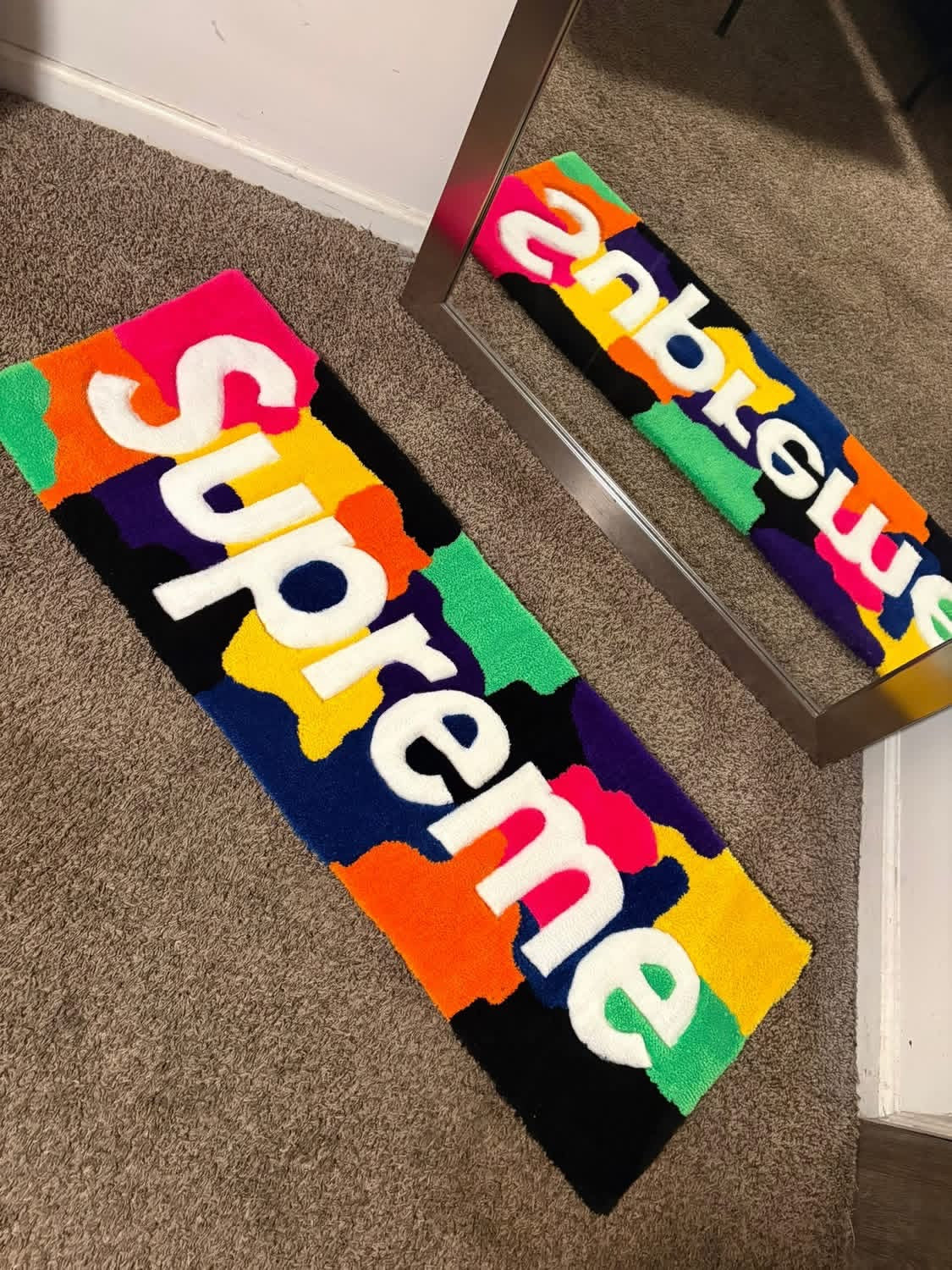Handmade Streetwear Box Logo Custom Tufted Rug – 3D Textured Supreme Inspired Plush Runner