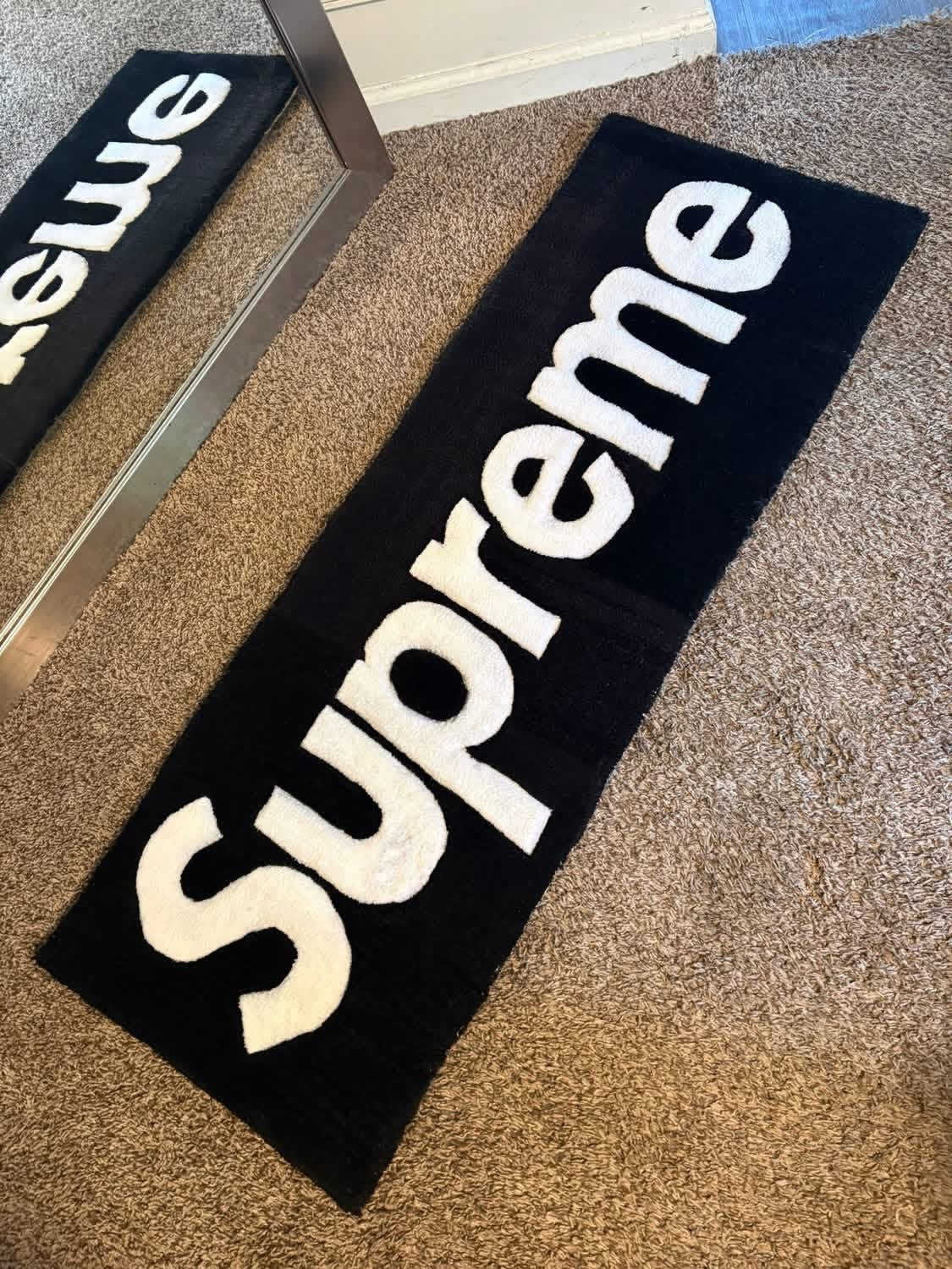 Handmade Streetwear Box Logo Custom Tufted Rug – 3D Textured Supreme Inspired Plush Runner